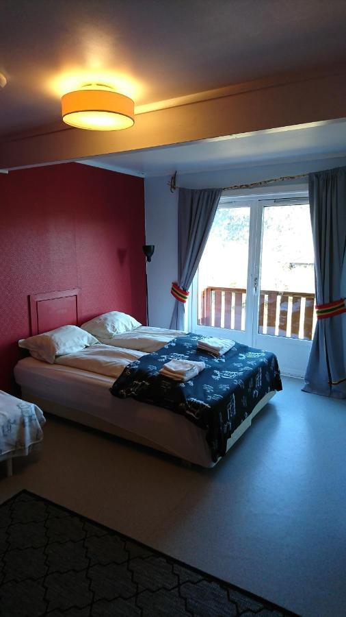 Boazovazzi Motel เลอดิงเกน ภายนอก รูปภาพ